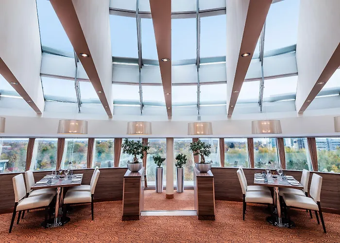 Sheraton Airport 4*