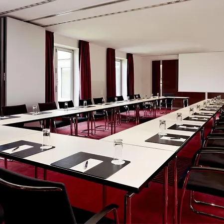 Hotel Sheraton Airport 4*