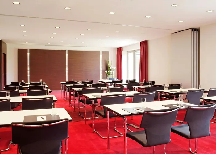 Sheraton Airport 4*