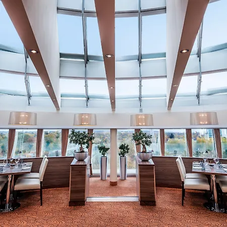 杜塞尔多夫机场谢拉顿酒店 4*