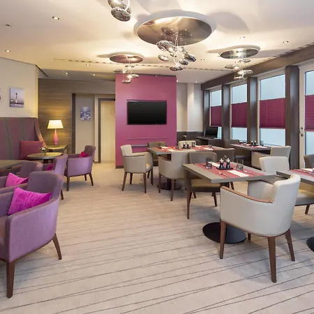 Hotel Sheraton Airport 4*