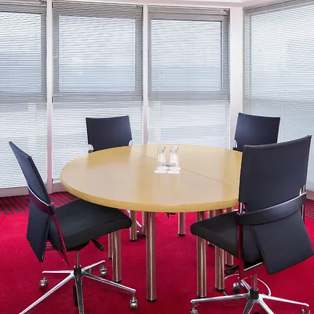 酒店 杜塞尔多夫机场谢拉顿酒店 4*