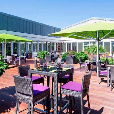Sheraton Airport 4*