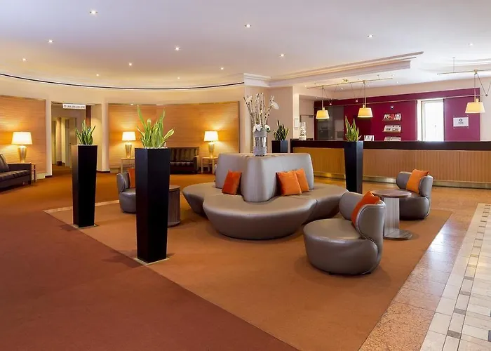 Sheraton Airport Hotell 4*