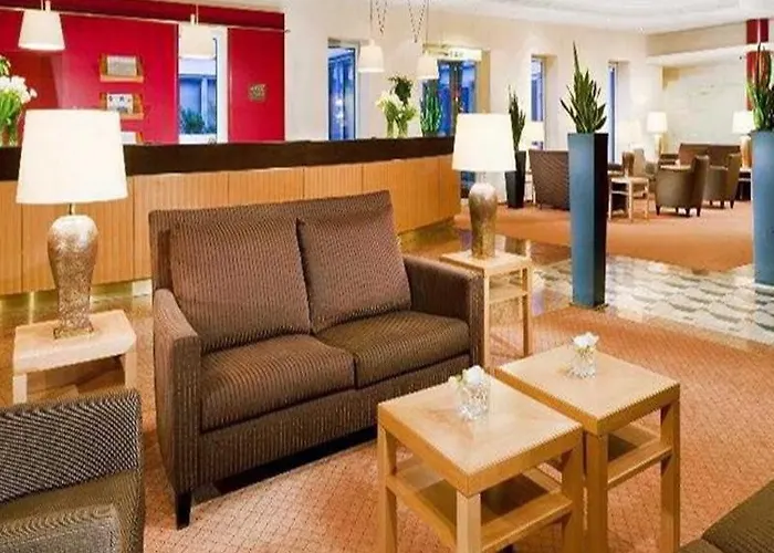 Hotel Sheraton Airport 4*