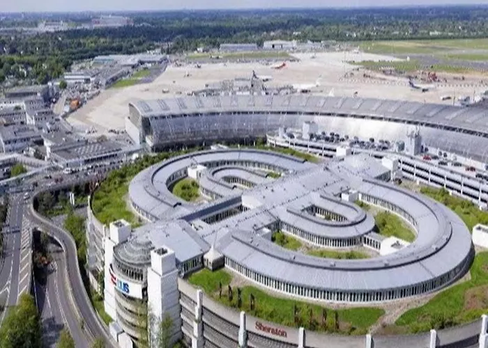 Hotell Sheraton Airport