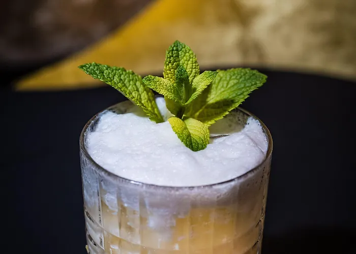 Sheraton Airport Hotel 4*