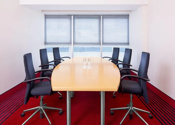 Hotell Sheraton Airport 4*