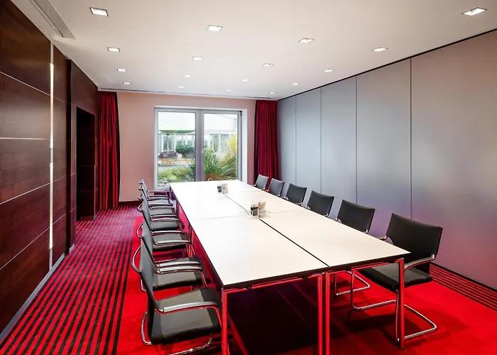 Hotel Sheraton Airport 4*