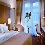 شيراتون إيربورت 4*