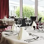 فندق شيراتون إيربورت 4*