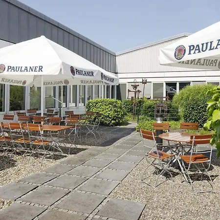 شيراتون إيربورت 4*