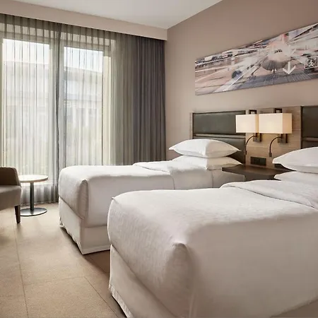 Hotel Sheraton Airport 4*
