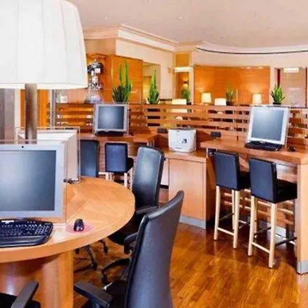 Sheraton Airport 4*