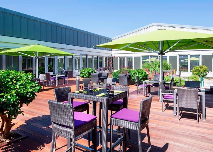 Sheraton Airport 4*